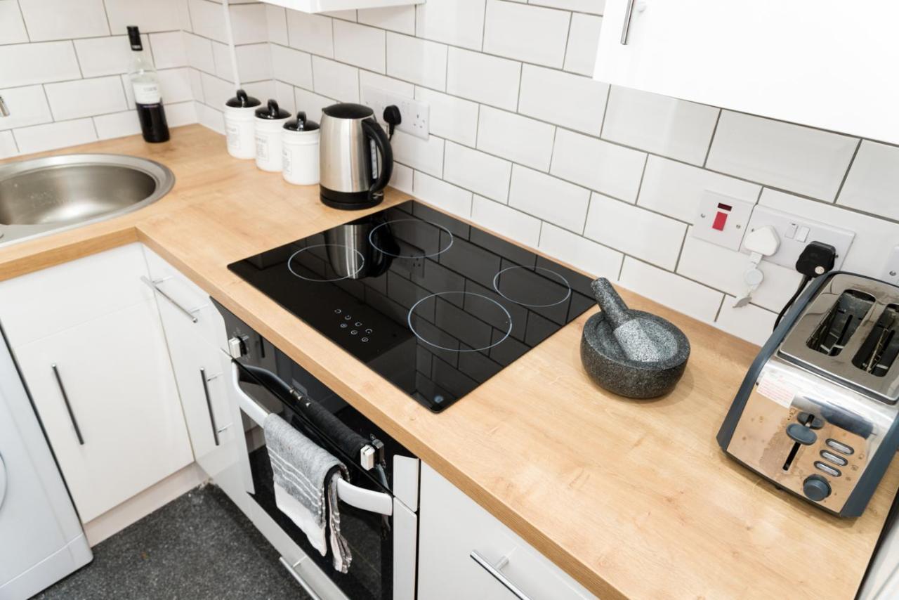 Stylish 2 Bedroom, City Centre Apartment Aberdeen Ngoại thất bức ảnh